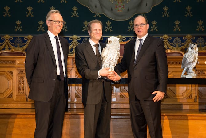 H.S.H Prince Albert II of Monaco presenting Seth Grae of Lightbridge Corporation with the Research Award. Photo: CleanEquity® Monaco