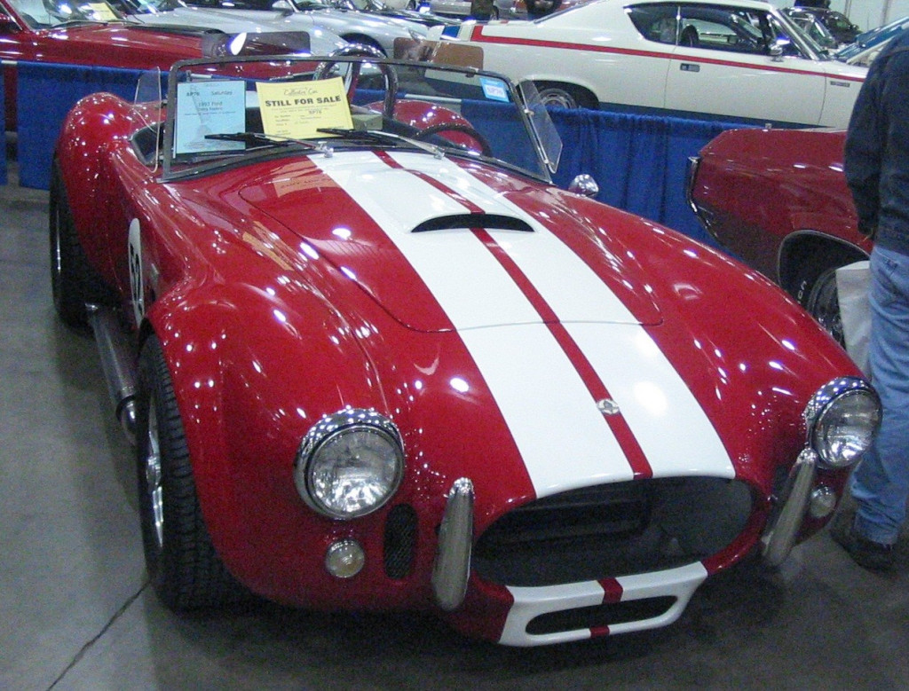 '93_AC_Cobra_Replica_(Toronto_Spring_'12_Classic_Car_Auction)