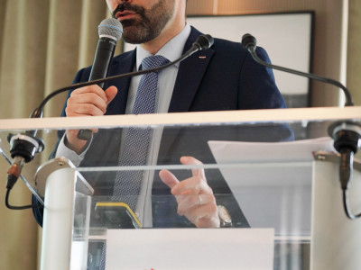 Conf L Galfre announcing results