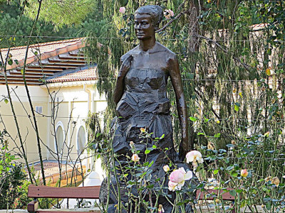 Princess Grace Rose Garden