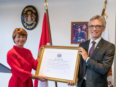 HE Ms Isabelle Berro-Amadeï, Ambassador of Monaco to Germany and Mr Bernhard Johannes Stempfle, Honorary Consul of Monaco in Düsseldorf © DR