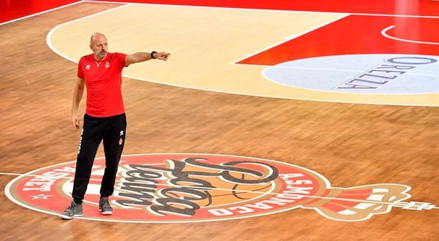 Obradovic on court