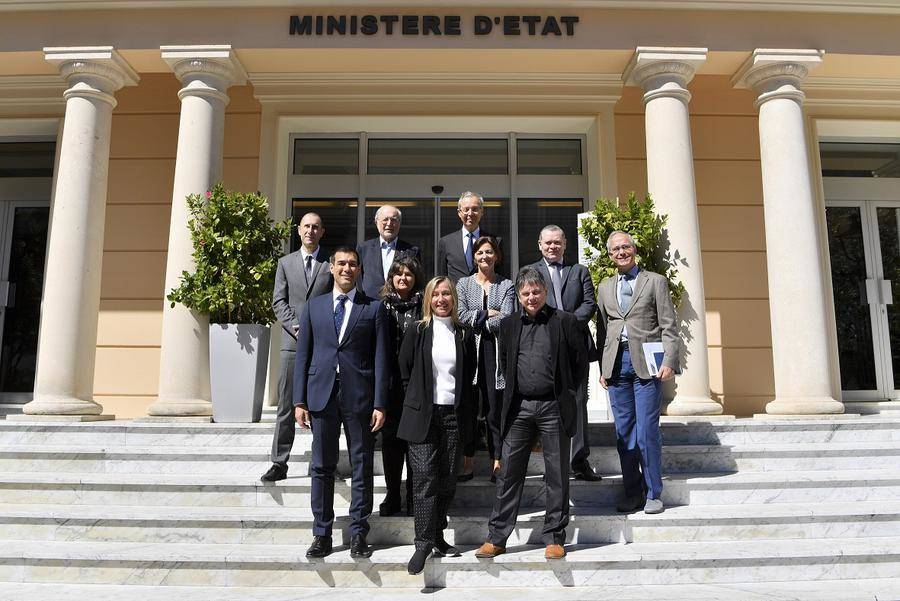 National Committee Monitoring Marine Protected Areas - Top, from left to right: Christophe Cauvin, Technical Advisor of the Department of the Interior, HE Bernard Fautrier Vice President and Managing Director of the Prince Albert II of Monaco Foundation, Robert Calcagno, Director General of the Oceanographic Institute, Prince Albert I Foundation, Prince of Monaco. Second row, from left to right: Cyril Gomez, General Director of the Equipment, Environment and Urbanism Department, Isabelle Assenza, Secretary General of the Finance and Economy Department, Armelle Roudaut-Lafon, Director of Maritime Affairs, Raphael Simonet Head of Division at Olivier Dufourneaud Director of the Oceanographic Institute. In the foreground: Jacqueline Gautier-Debernardi, Director of AMPN (Monegasque Association for the Protection of Nature) and Professor Denis Allemand, Scientific Director of the Monaco Scientific Center. © Directorate of Communication / Manuel Vitali