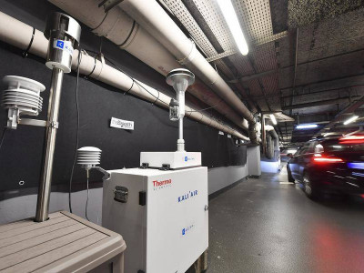 Parking depollution test Carrefour Shopping Center - © Directorate of Communication / Michael Alesi