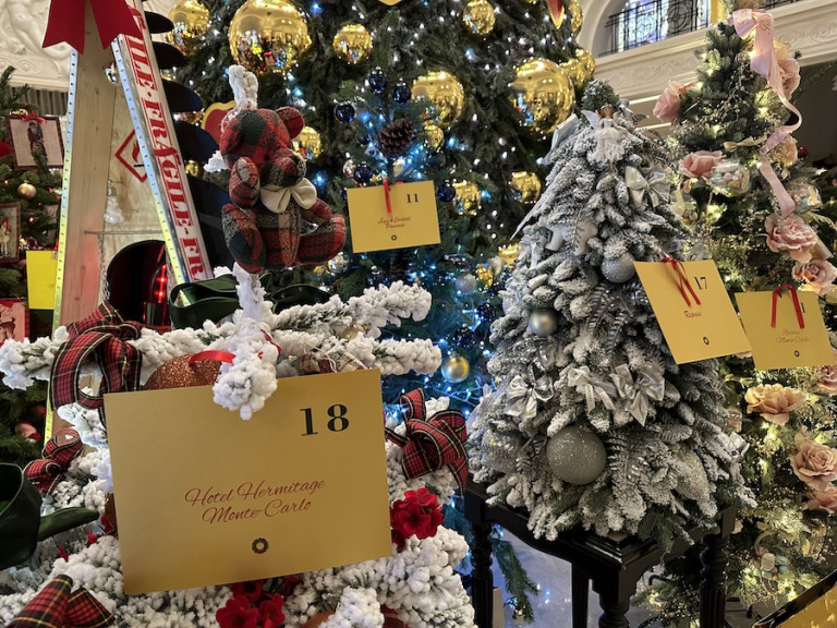 Action Innocence Monaco raises record figure at Christmas tree auction