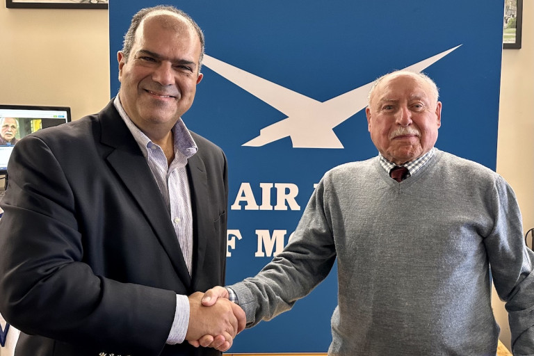 Captain Robert Pearson shares remarkable Gimli Glider story with