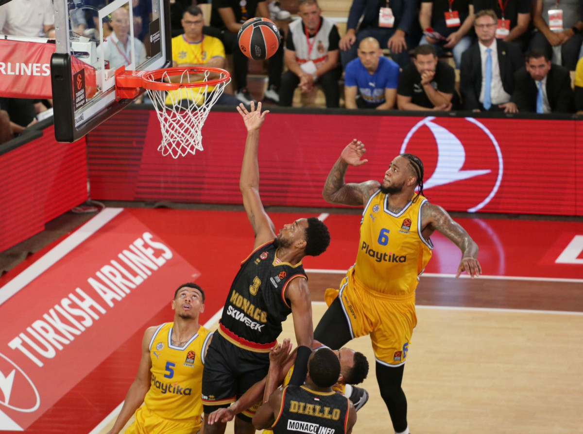 Jordan Loyd: AS Monaco Basket v Maccabi Tel Aviv