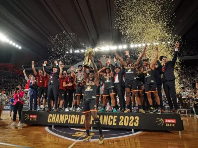 AS Monaco Basket celebrating winning the French Championship