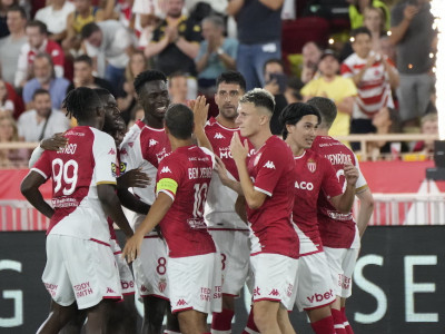 AS Monaco celebrating victory against RC Lens