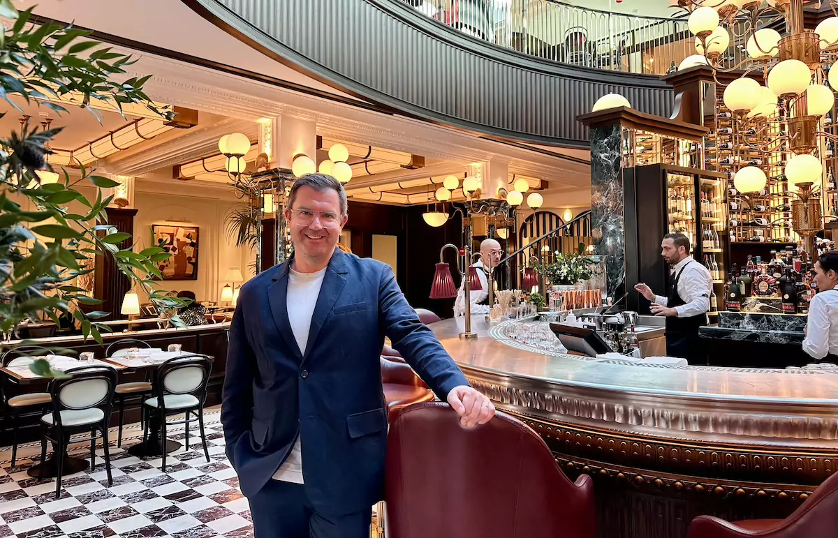 Simon Rawlings at the Cafe de Paris Monaco