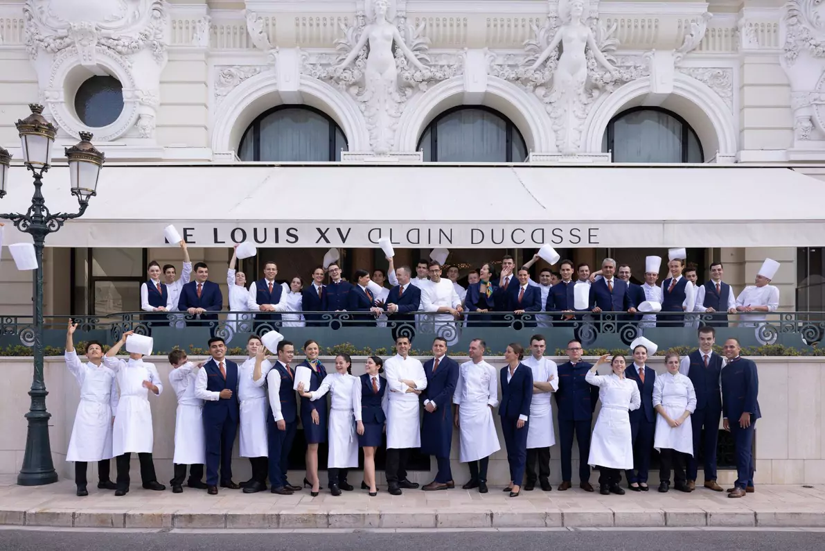 Le Louis XV – Alain Ducasse leads the way in the Gault & Millau Guide for 2024 - Monaco Life