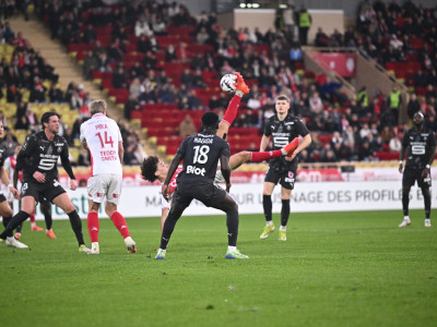 Akliouche nets an acrobatic volley for Monaco, against Rennes, at the Stade Louis II