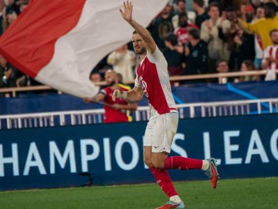 Eric Dier celebrates his equaliser for Monaco against Manchester City by waving to the home fans