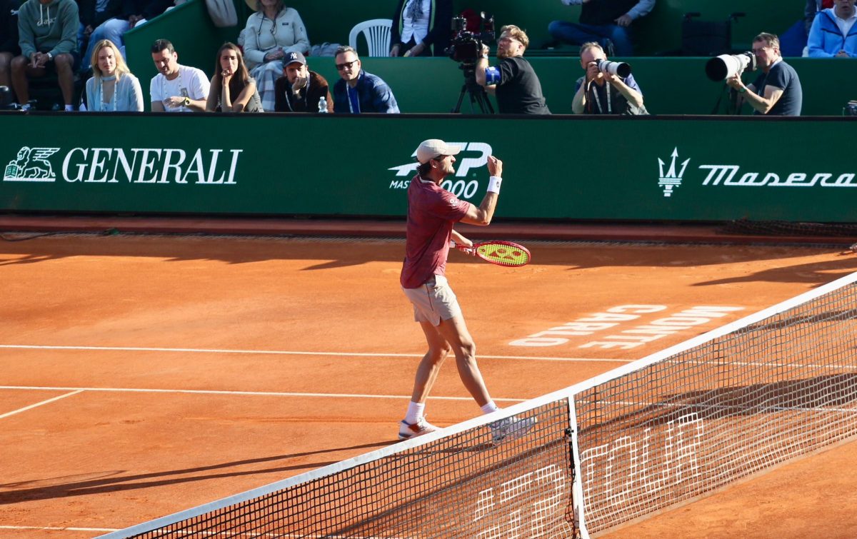 Vacherot clenches his fist after winning a point against Musetti